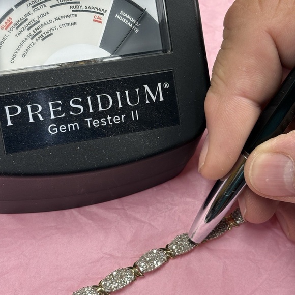 Estate Find 10k Yellow & White Gold Oval 3TW Diamond Cluster Tennis Bracelet - Picture 13 of 16